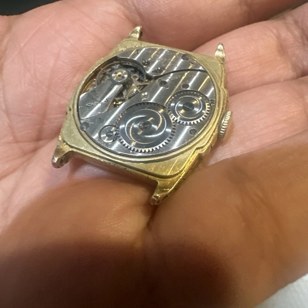 Vintage Elgin 15 Jewel Manual Wind Mens watch Parts/Repair  Gold -No Back Cover